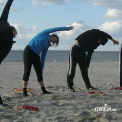 Aufwärmen vor dem Schwimmtraining Aufwärmen vor dem Schwimmtraining